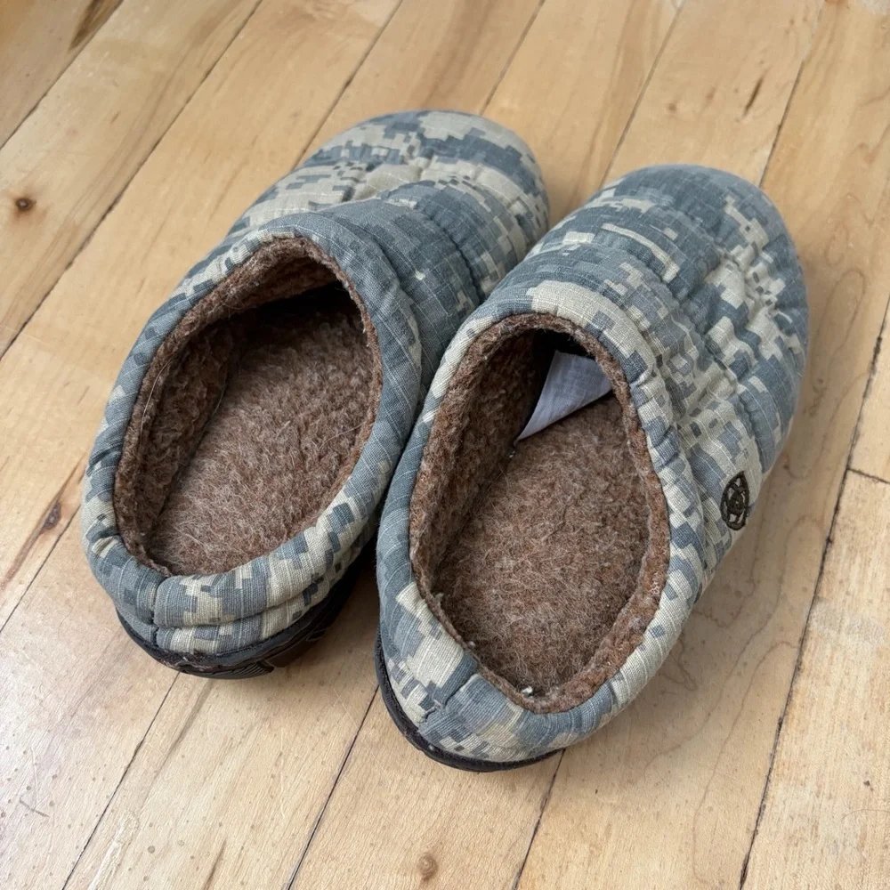 Ariat Boy's Digi Camo Crius Clog Polyester/Cotton Slippers Size Small‎ Sz 1-2